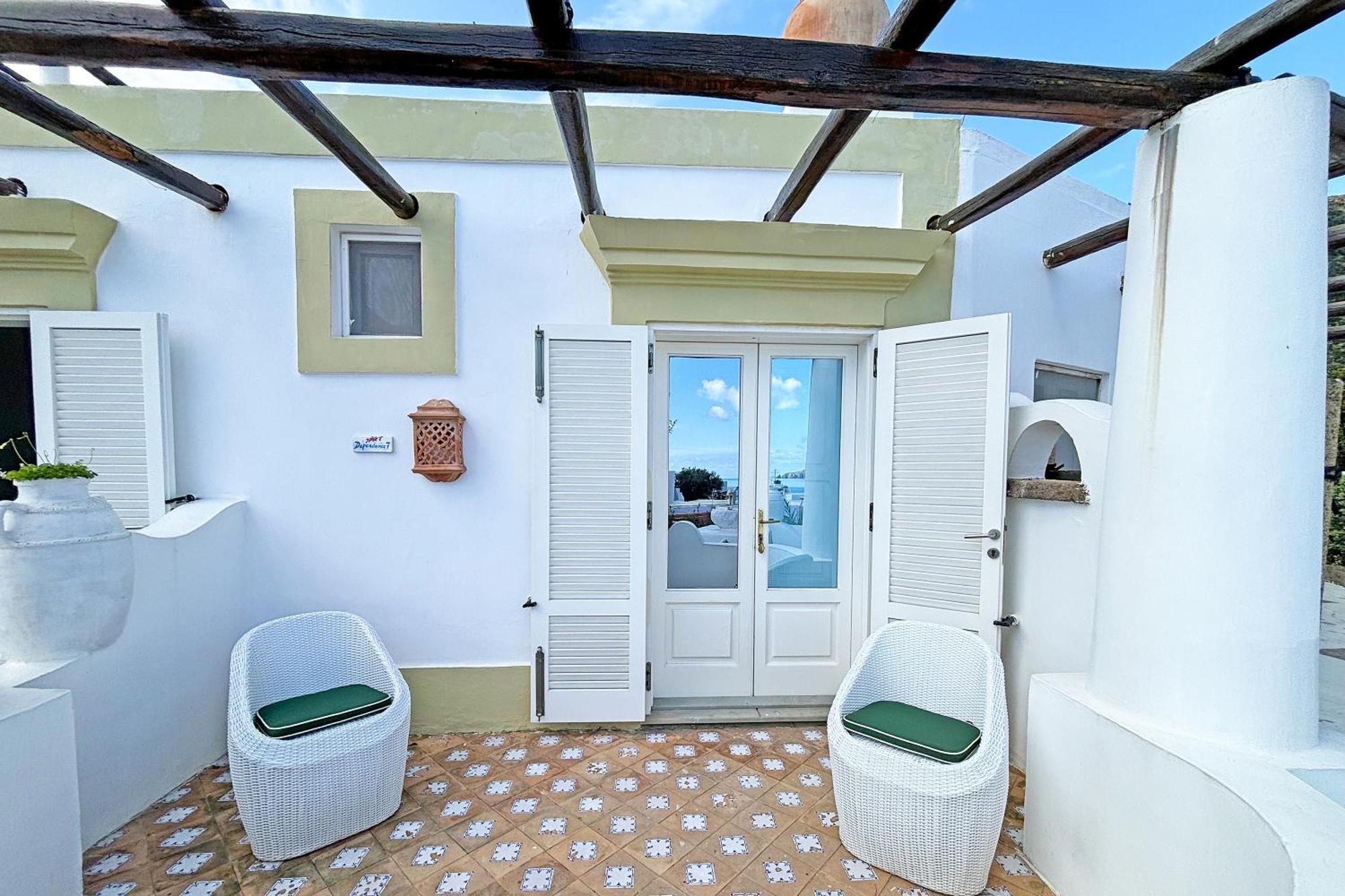 Hotel Dependance La Caletta Panarea Exterior foto